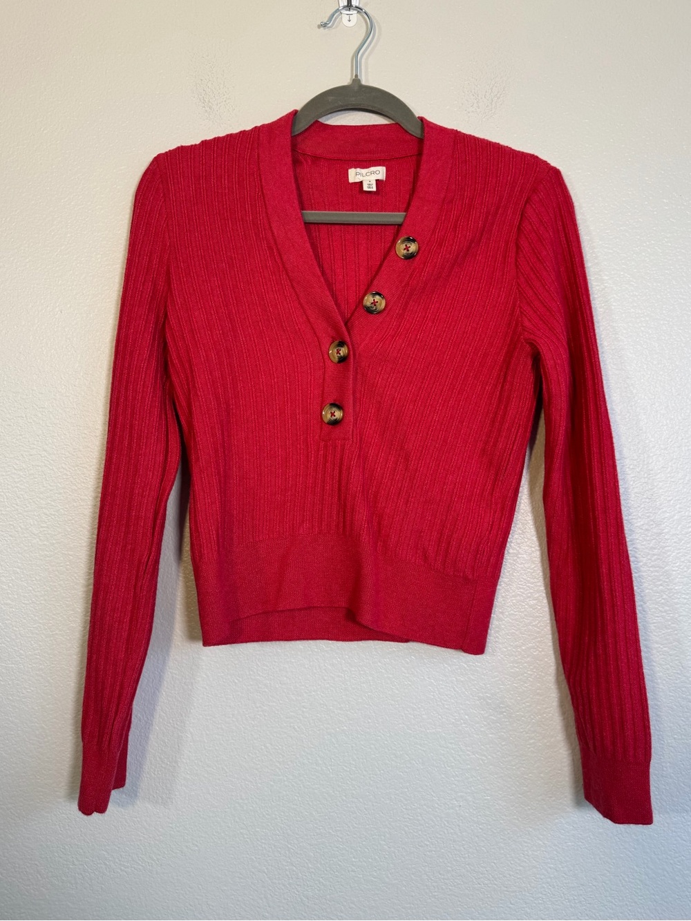 Pilcro Ribbed V-Neck Henley Sweater in Red - S